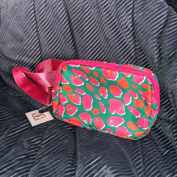 Mary Square Boutique Belt Bag Wild Child - Picture 3 of 15